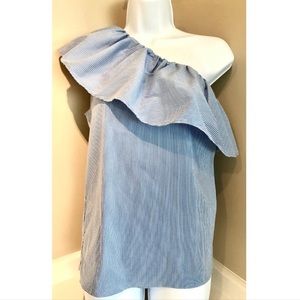 1.State ruffle shirt